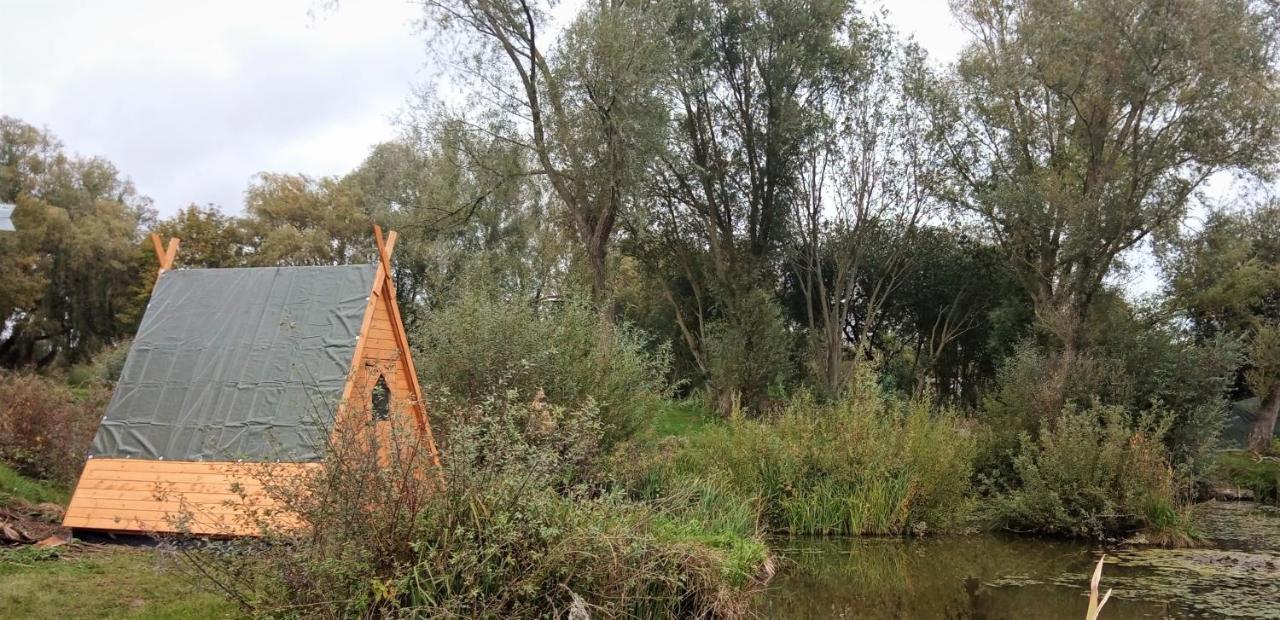 Rum Bridge "Owl Watch" Wooden Tipi Hotell Sudbury  Exteriör bild